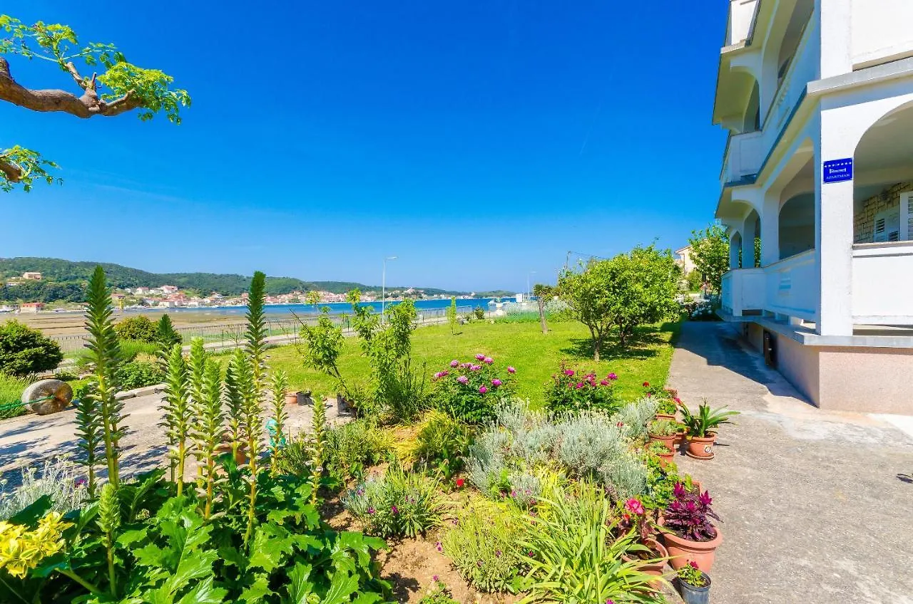 Apartment Marica Supetarska Draga 0*,