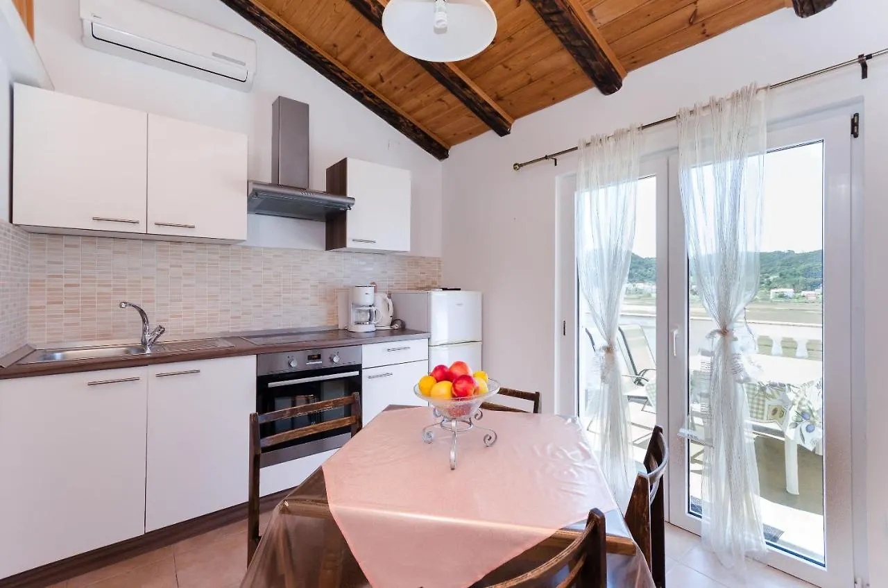 Apartment Marica Supetarska Draga